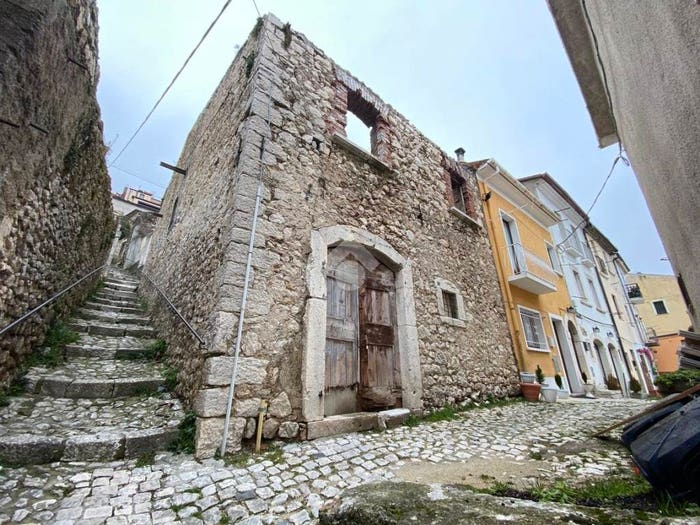Appartamento monolocale in vendita in indipendente Via Leone, Centro, Castel di Sangro