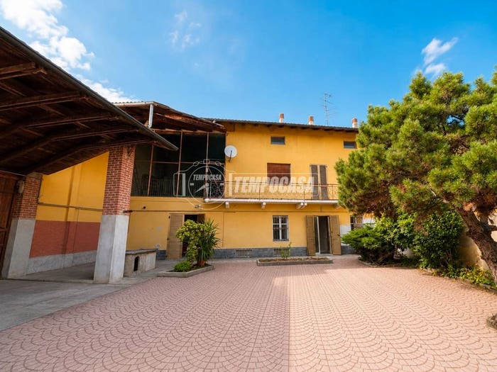 Casa con 5 locali in vendita in Corso Vittorio Emanuele II, Centro, Tronzano Vercellese