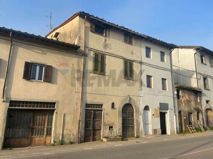 Casa con 6 locali in vendita in Levanella, Montevarchi