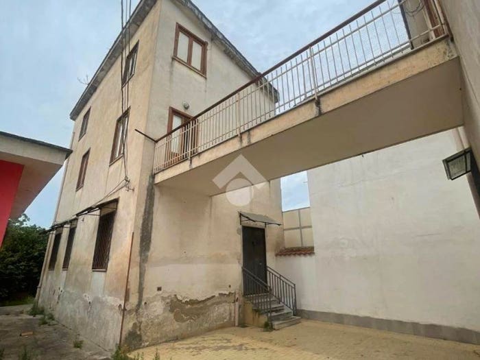 Casa con 6 locali in vendita in Via Tommaso Vitale, Centro, San Paolo Bel Sito