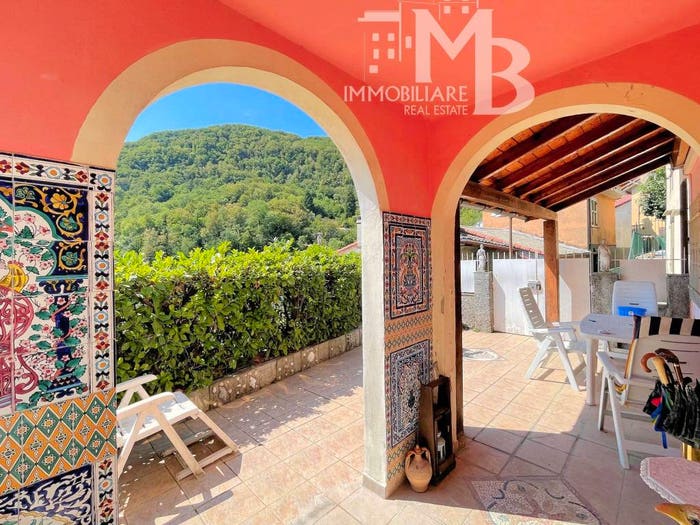 Casa con 6 locali in vendita in Frazione Pannesi, Pannesi, Lumarzo