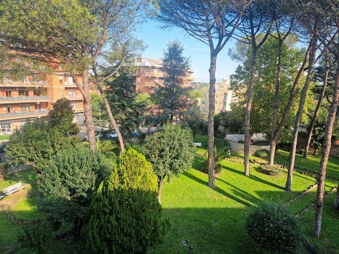 Appartamento trilocale in vendita in Via Portuense, Trullo Colle del Sole, Roma
