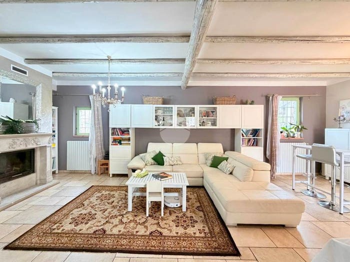 Casa con 6 locali in vendita in Via della Vittoria, Quinzanello, Dello