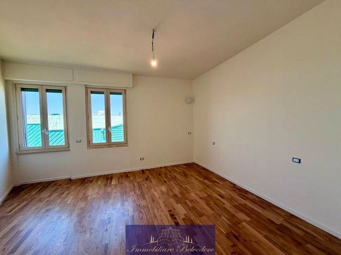 Appartamento trilocale in vendita in Via Antonio Santucci, Novoli, Firenze