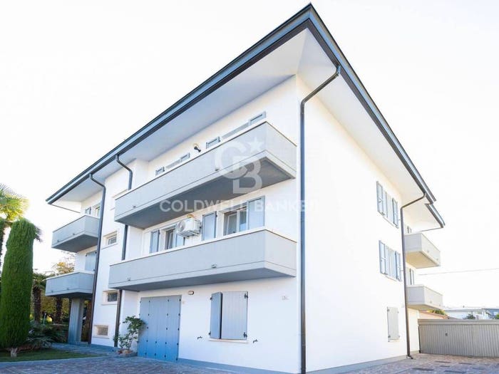 Appartamento con 5 locali in vendita in Via Svetonio, Due Ponti, Carpi