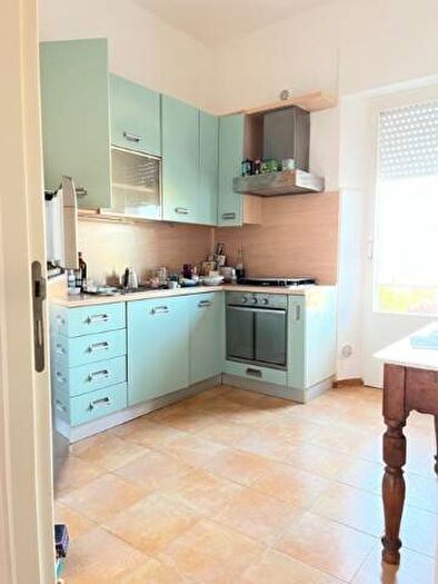 Appartamento quadrilocale in vendita in Via Sebenico, Stazione, Ancona