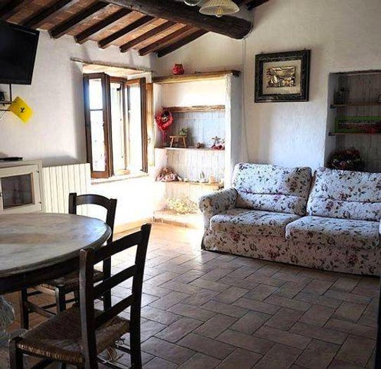 Appartamento trilocale in vendita in Casole d'Elsa