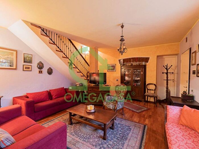 Casa trilocale in vendita in Via Cesare Battisti, Centro, Casalpusterlengo