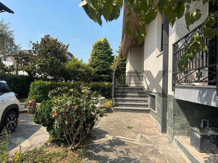 Appartamento con 5 locali in vendita in via martin luther king, Flora, Legnano