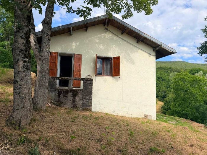 Casa con 6 locali in vendita in Via Binella, Fanano