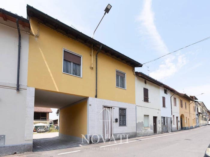 Casa quadrilocale in vendita in Via Umberto I, Centro, Castiglione d'Adda