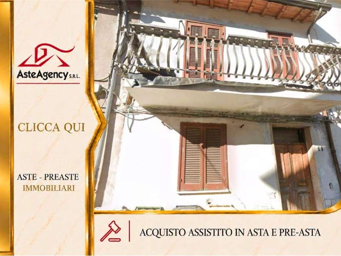 Appartamento bilocale in vendita in Via Messina, Centro, Carsoli