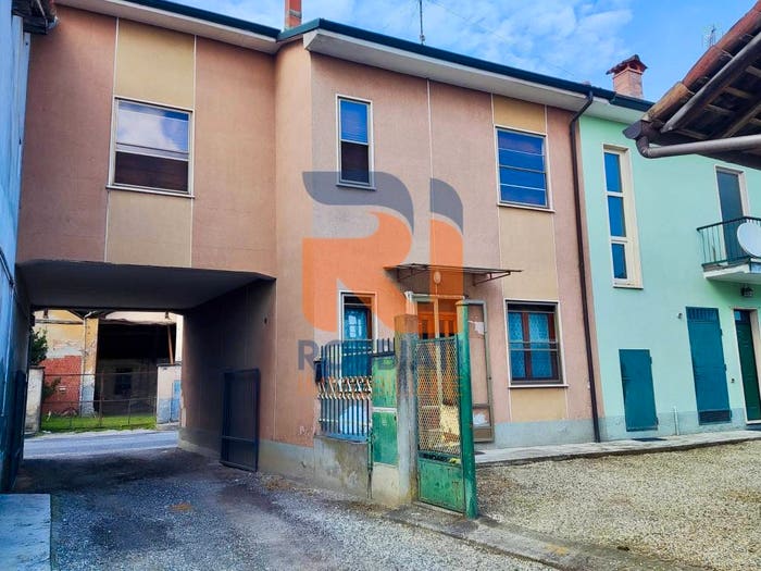 Casa trilocale in vendita in Via Pollini, Zinasco Nuovo, Zinasco