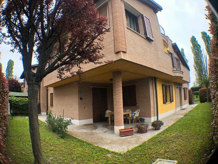Casa con 5 locali in vendita in Buon Pastore Parco Amendola, Modena