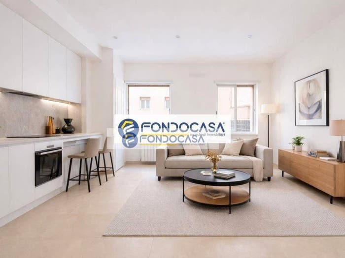 Appartamento trilocale in vendita in Via Rovereto, Rovereto, Milano