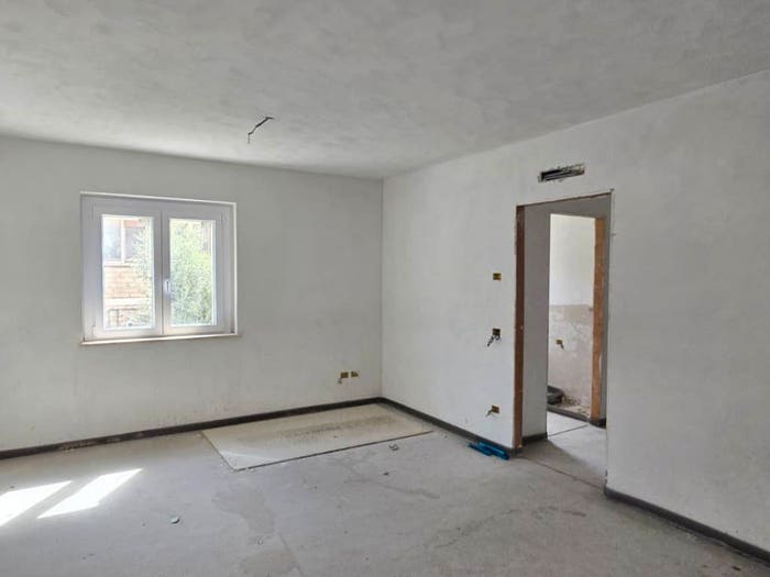 Appartamento trilocale in vendita in Via dei Lavatoi, Castel del Piano Pila, Perugia