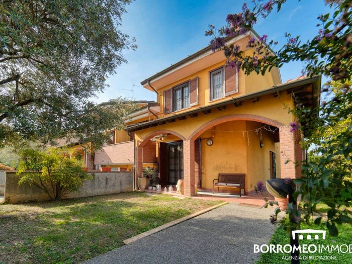Casa con 6 locali in vendita in Via Giosuè Carducci, Casalmaiocco