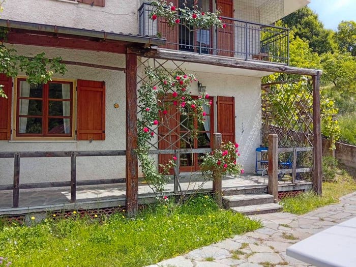 Casa con 5 locali in vendita in Frazione Vetria, Calizzano