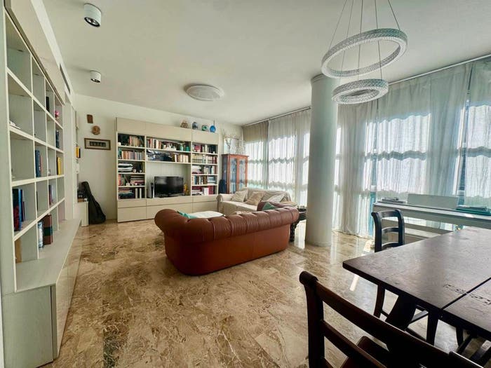 Appartamento con 5 locali in vendita in Via Jacopo Palma, Gambara, Milano