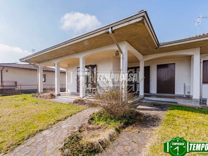 Casa con 5 locali in vendita in Via Cremona, San Leonardo, Valle Salimbene