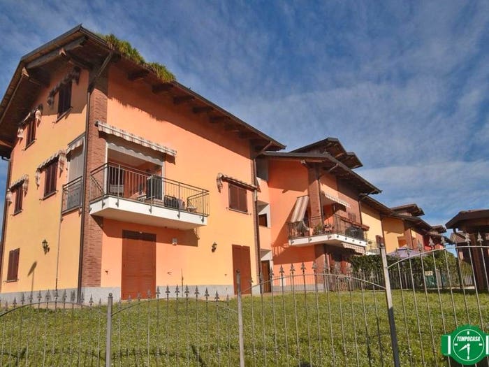 Appartamento trilocale in vendita in Via San Martino, San Benigno Canavese