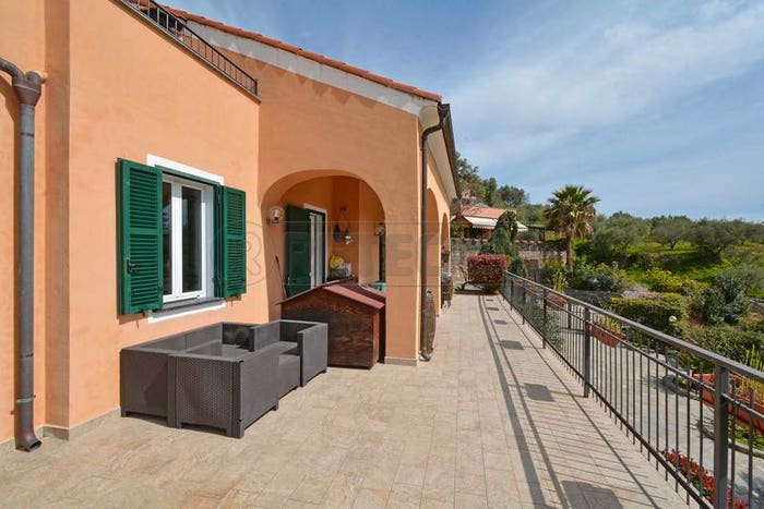 Casa con 5 locali in vendita in Località Centro Olle, Finale Ligure