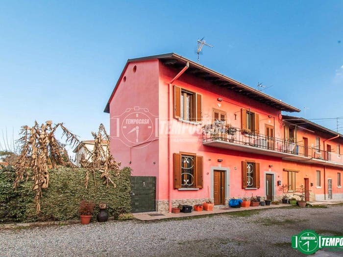 Appartamento trilocale in vendita in Via Alberto da Giussano, Rescaldina