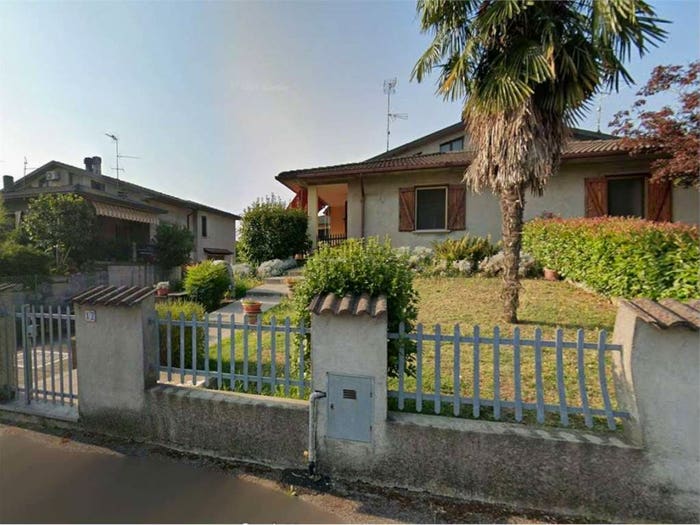 Casa con 5 locali in vendita in Via Martiri del Terrorismo, Centro, Formigara