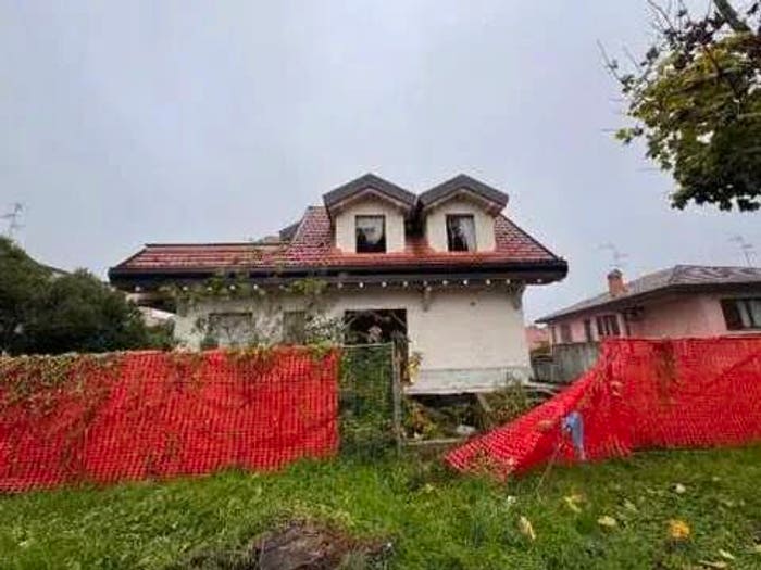 Casa con 6 locali in vendita in Via Galileo Galilei No Number, Casarile