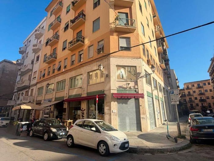 Appartamento bilocale in vendita in Via Ugo Antonio Amico, Tribunale, Palermo