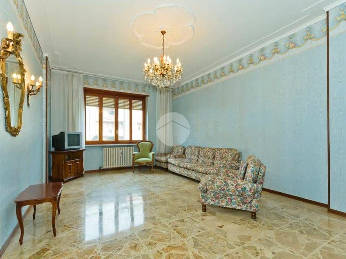 Appartamento quadrilocale in vendita in Via Volturno, Centro, Bra