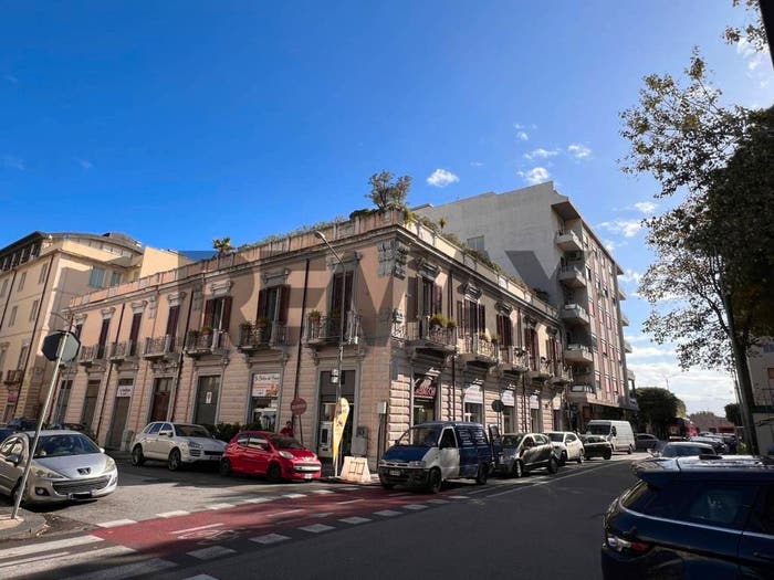Appartamento con 6 locali in vendita in via natoli, Centro Storico, Messina