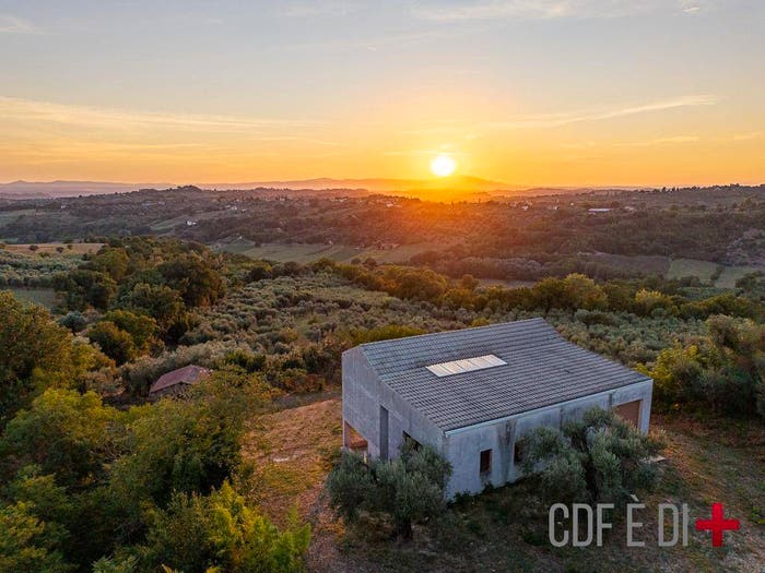 Casa quadrilocale in vendita in Via Romana Vecchia, Torri in Sabina