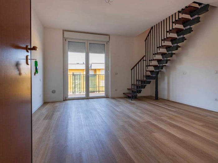 Appartamento quadrilocale in vendita in Via Don Osvaldo Bellomi, Mozzate