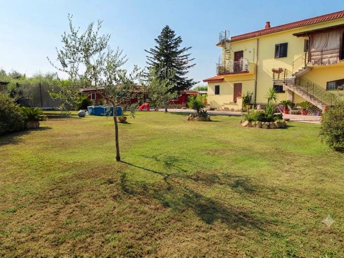 Appartamento trilocale in vendita in Via Lago di Como, Cioccati Zucchetti, Nettuno