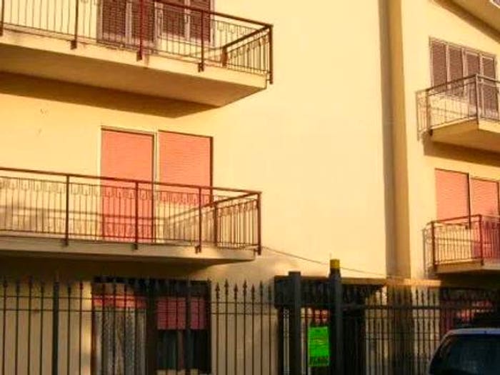 Appartamento con 5 locali in vendita in Contrada Lesi No Number, Montelepre