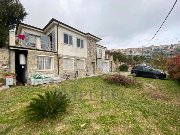 Casa con 5 locali in vendita in strada ospedaletti, Ospedaletti