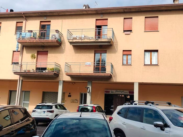 Appartamento con 5 locali in vendita in Piazza Maggio, Centro, Novafeltria
