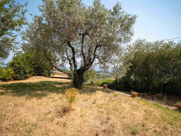 Appartamento bilocale in vendita in via Montalbiolo, Montalbiolo, Carmignano