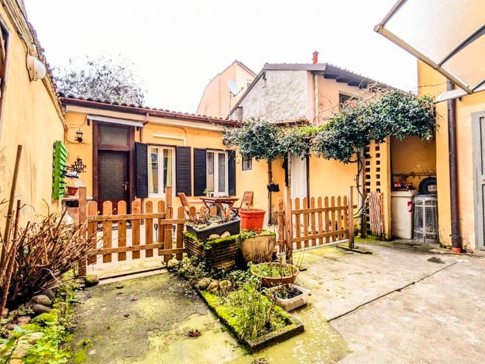 Appartamento bilocale in vendita in Corso Giuseppe Garibaldi, Centro Storico, Pavia