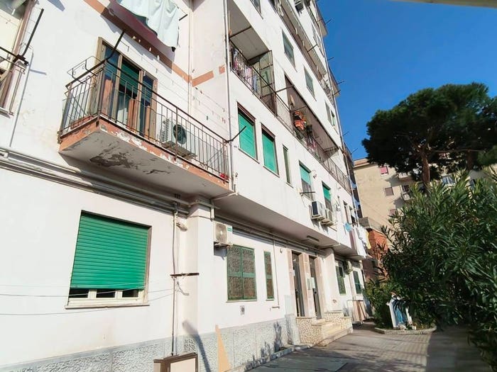 Appartamento bilocale in vendita in Via Caduti di Nassiriya, Fuorigrotta, Napoli