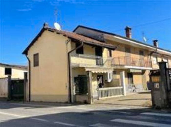 Casa bilocale in vendita in Via Savigliani, Centro, Scalenghe