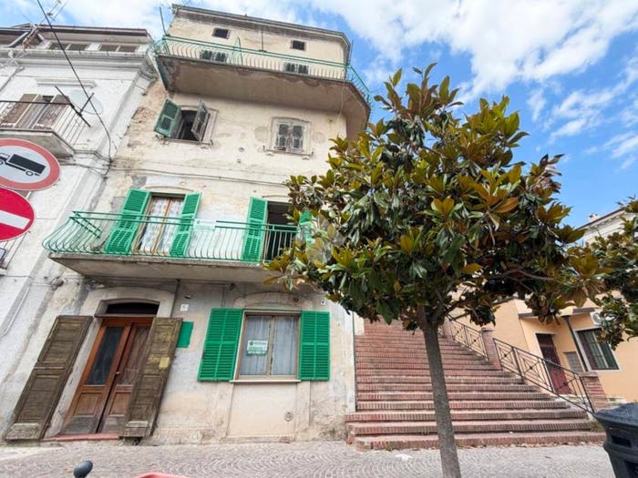 Casa con 5 locali in vendita in CSO UMBERTO I, Centro, Castel Frentano
