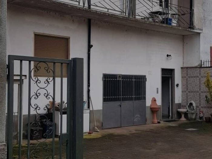 Casa con 6 locali in vendita in Via Giugno, Centro, Cilavegna