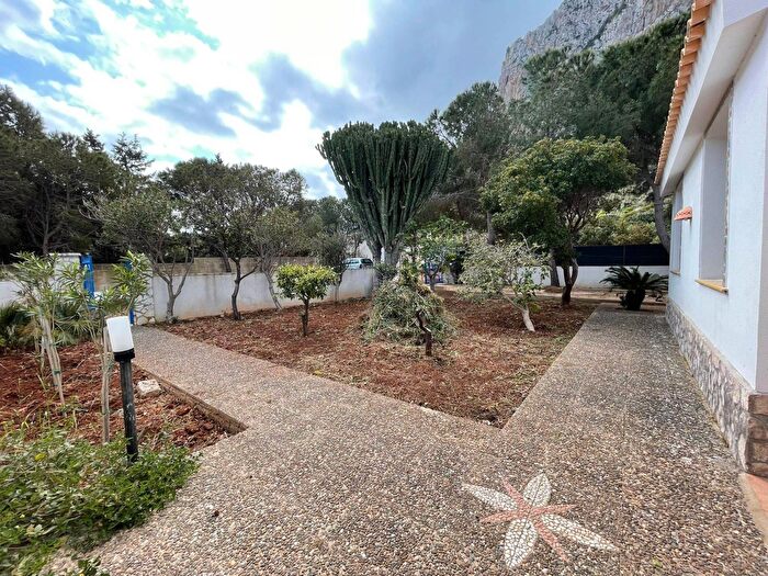 Casa con 6 locali in vendita in Via del Secco, San Vito Lo Capo