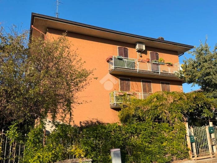 Appartamento trilocale in vendita in Via Vescovera, Broni
