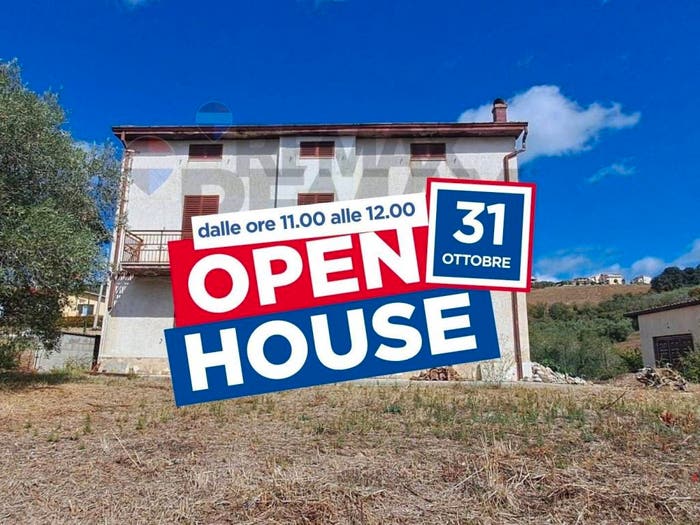 Casa con 6 locali in vendita in Via Clementi, Clementi, Castel Frentano