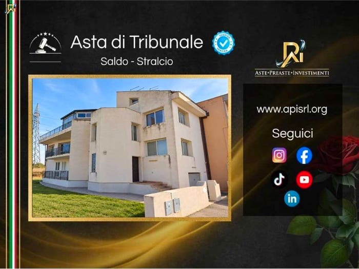 Appartamento con 6 locali in vendita in Via Gandhi, Lentini