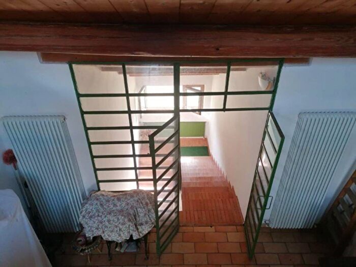 Casa con 6 locali in vendita in Centro, Urbino