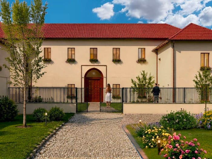 Appartamento con 6 locali in vendita in Via Selvanesco, Chiesa Rossa, Milano
